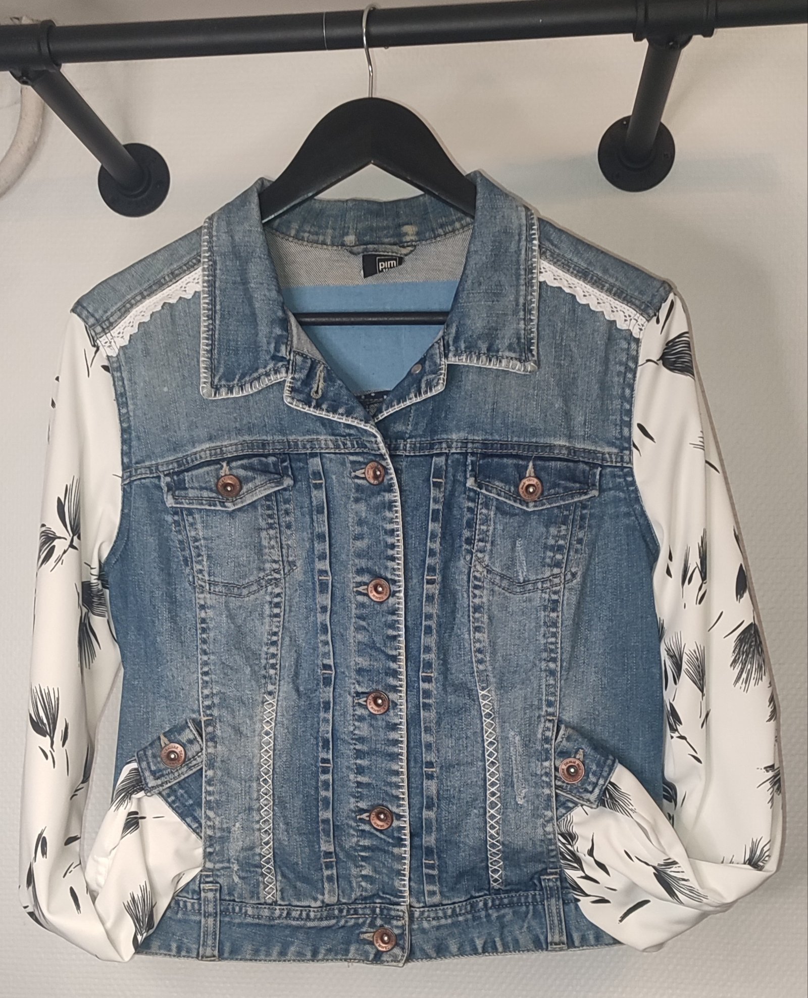 Veste en jean lumineuse – Image 2
